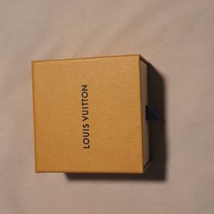 Louis Vuitton box